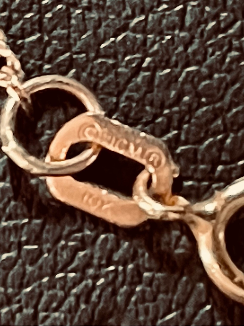 10KT Stamped YellowGOLD Bracelet with 3 CZ stones. Very Pretty. 1.08 grams. - Picture 6 of 14